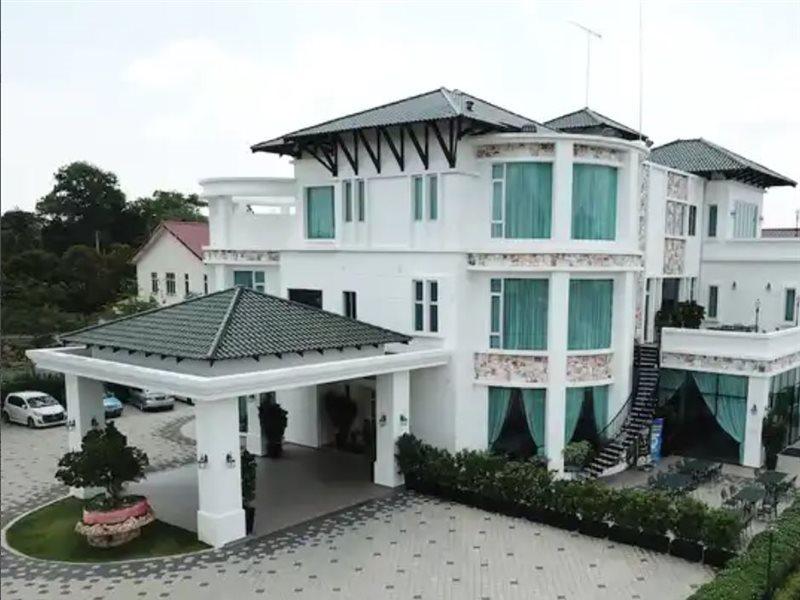 Casa Bianca Hotell Keluang Eksteriør bilde