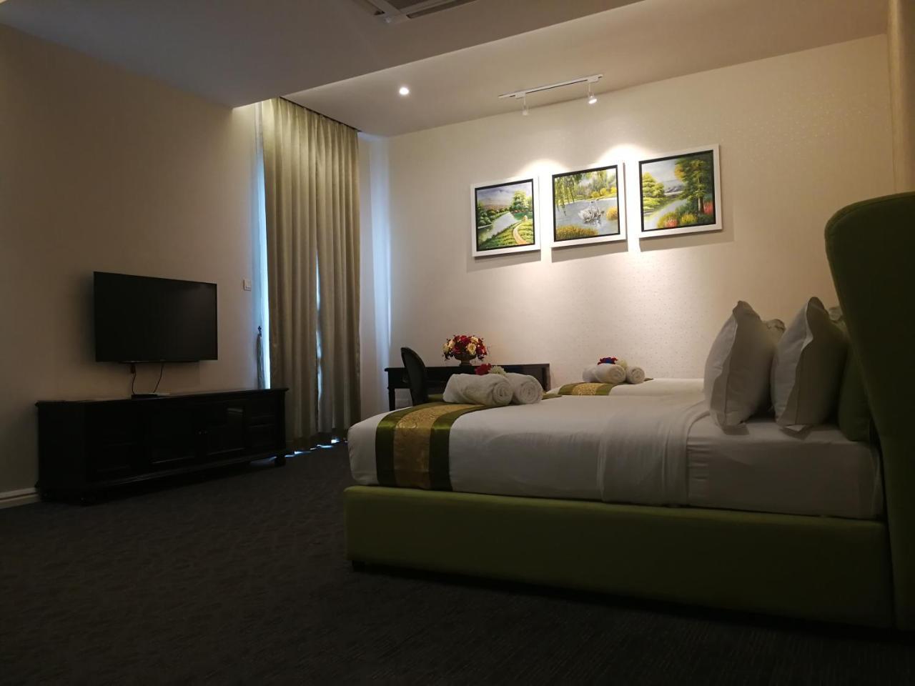 Casa Bianca Hotell Keluang Eksteriør bilde