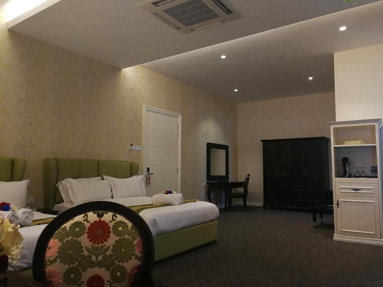 Casa Bianca Hotell Keluang Eksteriør bilde