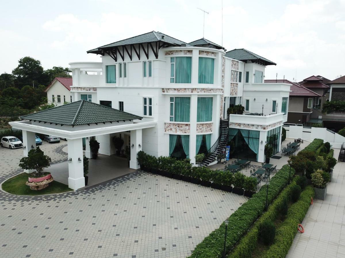 Casa Bianca Hotell Keluang Eksteriør bilde
