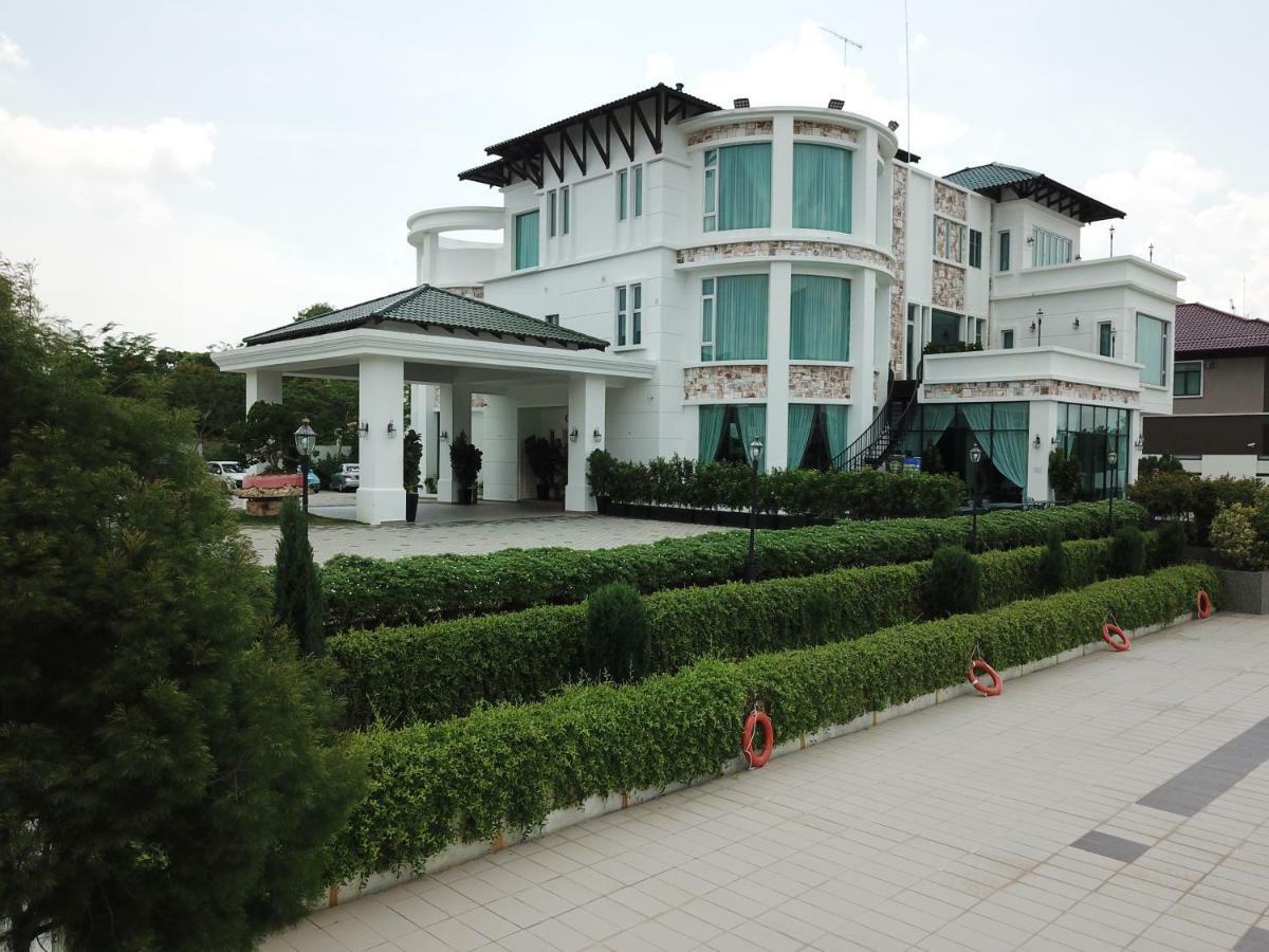 Casa Bianca Hotell Keluang Eksteriør bilde