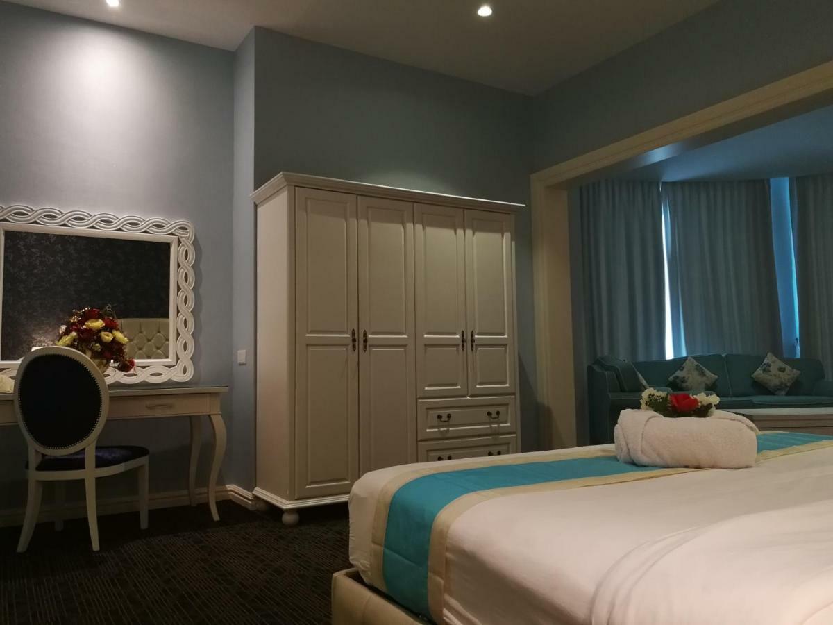 Casa Bianca Hotell Keluang Eksteriør bilde